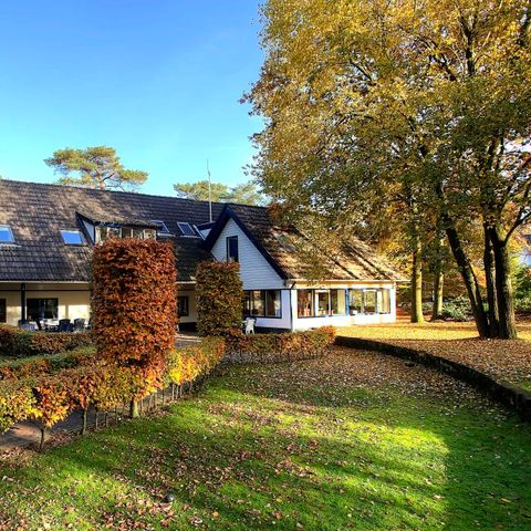 MAISON 32 personnes