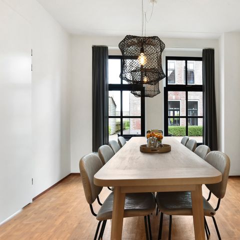 MAISON 8 personnes - 8E2