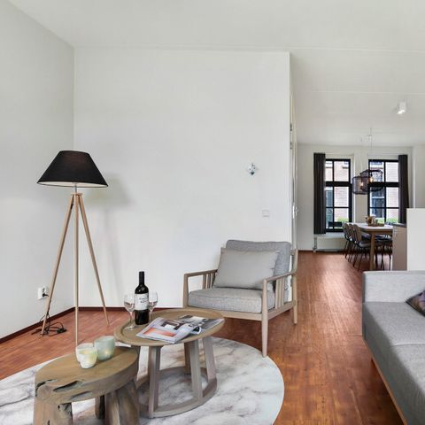 MAISON 8 personnes - 8E2
