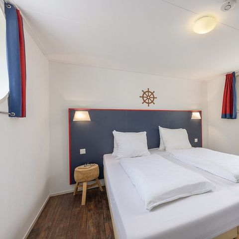 HÉBERGEMENT INSOLITE 4 personnes - Bateau habitable BS1342