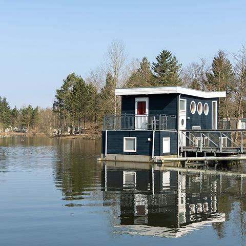 HÉBERGEMENT INSOLITE 4 personnes - Bateau habitable BS1342