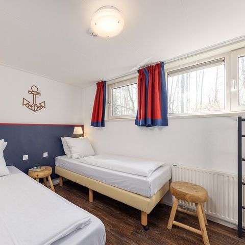 HÉBERGEMENT INSOLITE 4 personnes - Bateau habitable BS1342