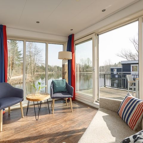 HÉBERGEMENT INSOLITE 4 personnes - Bateau habitable BS1342