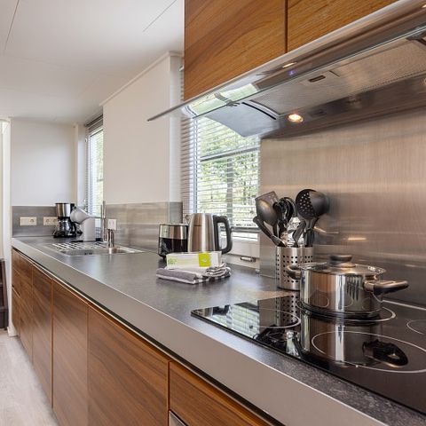 HÉBERGEMENT INSOLITE 4 personnes - Bateau-maison KV2140