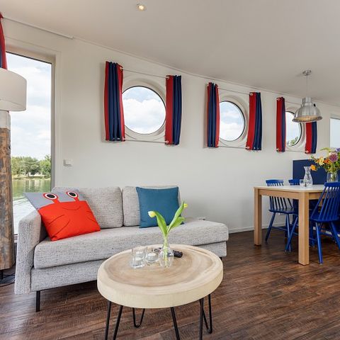 HÉBERGEMENT INSOLITE 4 personnes - Bateau-maison KV2141