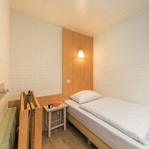 HÉBERGEMENT INSOLITE 5 personnes - Poney EP1278