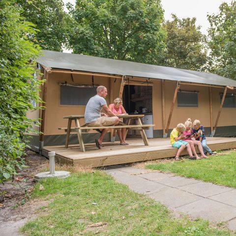 Tente en toile et en bois 6 personnes - 6B