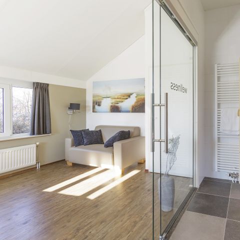 BUNGALOW 2 personnes - VIP SR361