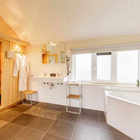 BUNGALOW 2 personnes - VIP SR361