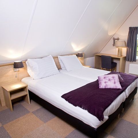 BUNGALOW 4 personnes - VIP SR359