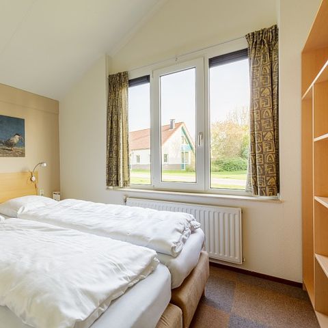 BUNGALOW 6 personnes - Chalet d'enfant confortable SR378