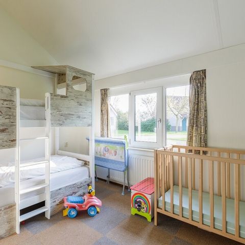 BUNGALOW 6 personnes - Chalet d'enfant confortable SR378