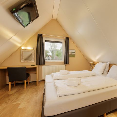 BUNGALOW 4 personnes - VIP SR359