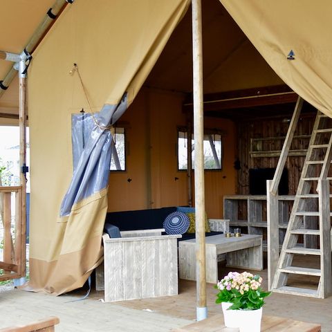 Tente en toile et en bois 6 personnes - Haut de la page