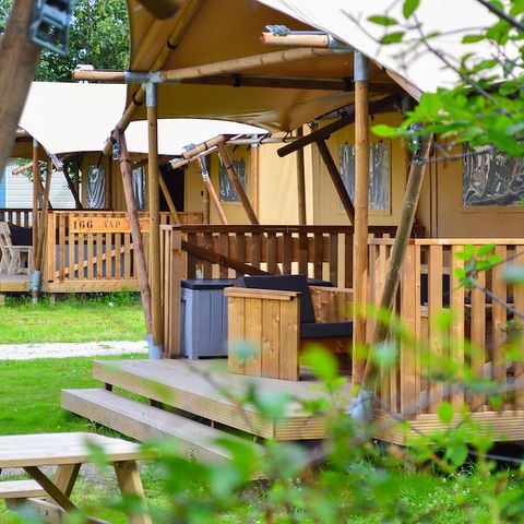 Tente en toile et en bois 8 personnes