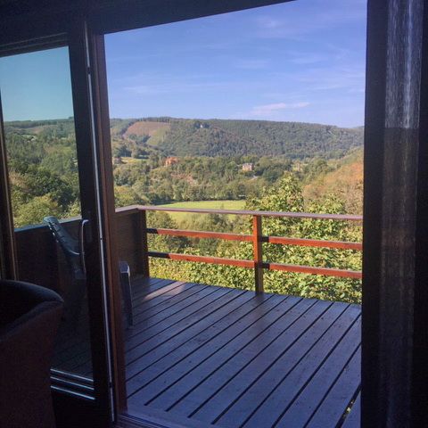 BUNGALOW 8 personnes - B (6 adultes + 2 enfants)