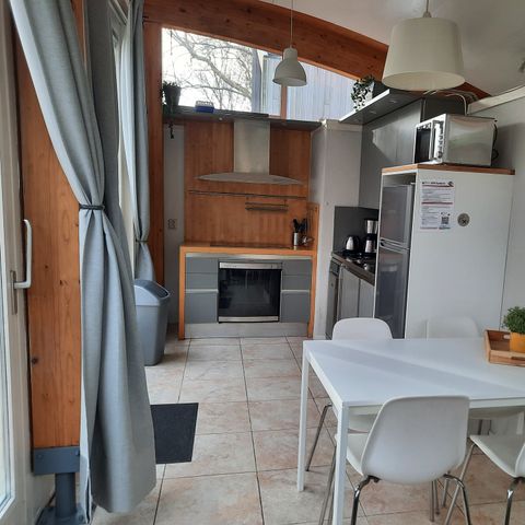 BUNGALOW 4 personnes - Bungalow en herbe