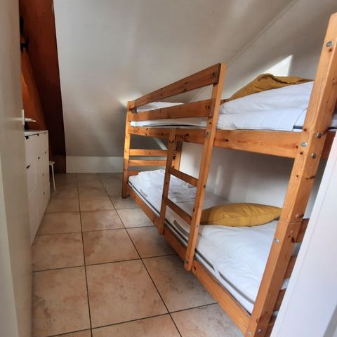 BUNGALOW 4 personnes - Bungalow en herbe
