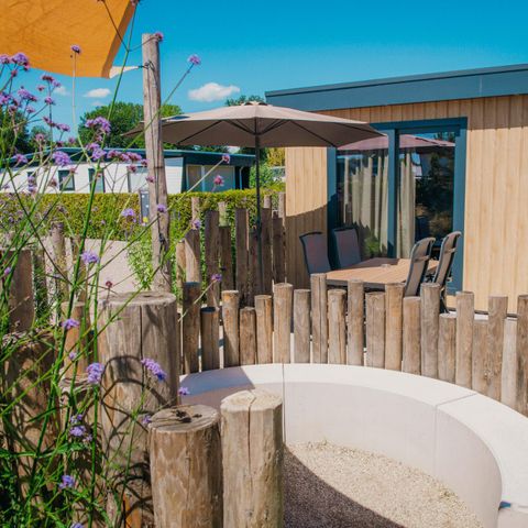 CHALET 4 personnes - Villa avancée avec jacuzzi