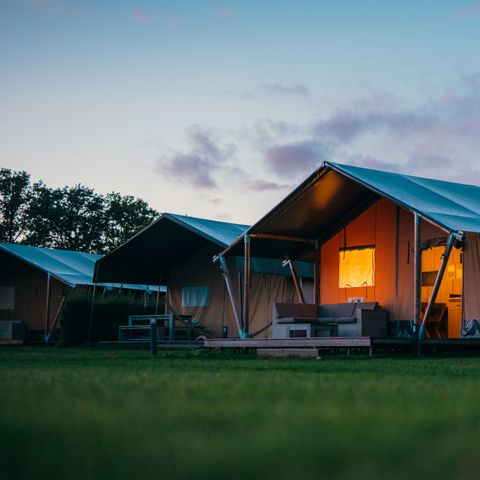 TENTE TOILE ET BOIS 6 personnes