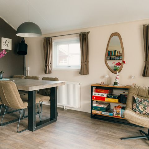 CHALET 6 personnes - Salon Veluwe avec bain à remous et sauna