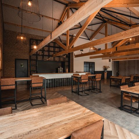 MAISON 36 personnes - Hébergement de groupes Ecurie + 5 maisons confortables (36 personnes)