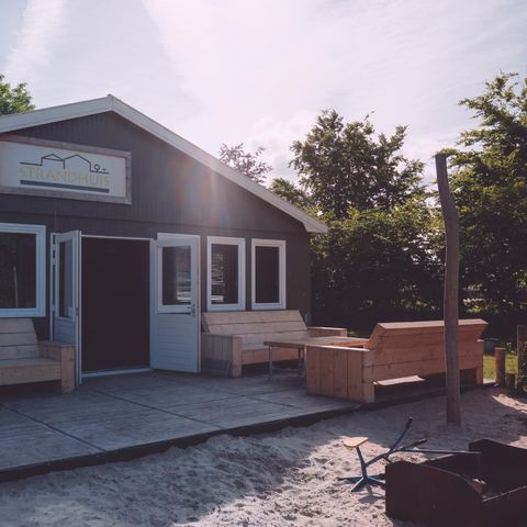 Tiny house 24 personnes - Chambre de groupe la Strandhuis + 6 Tiny Houses (24 personnes)