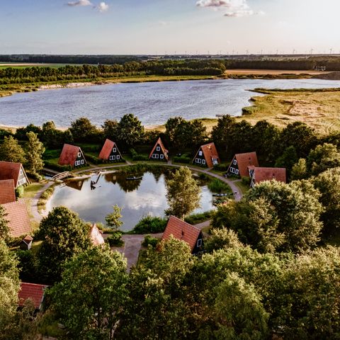 Hébergement pour groupe 76 personnes - Hébergement collectif Kapschuur + 13 chalets de pêcheurs (76 personnes)