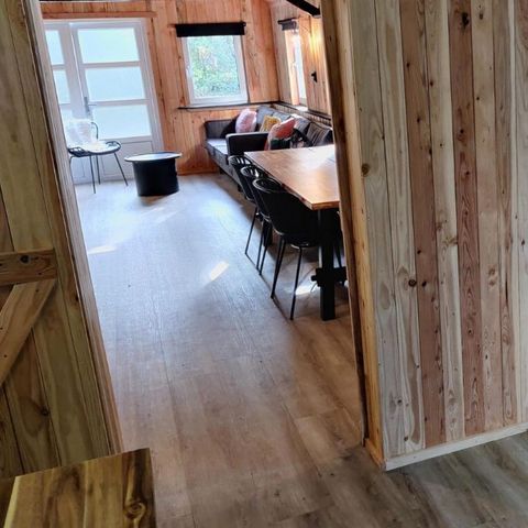MAISON 18 personnes - Hébergement de groupes Grand chalet en bois rond + 3 chalets de pêcheurs (18 personnes)