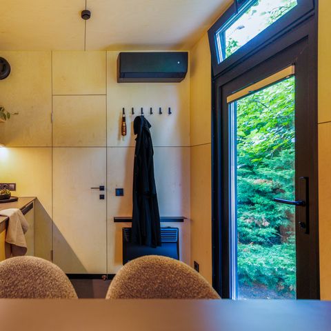 HÉBERGEMENT INSOLITE 2 personnes - Avec façade miroir