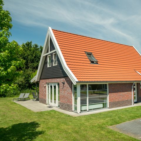 MAISON 8 personnes - 8C2