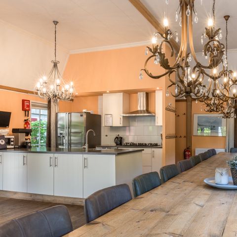 MAISON 28 personnes - 2Château