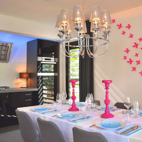 BUNGALOW 6 personnes - Cube Elite