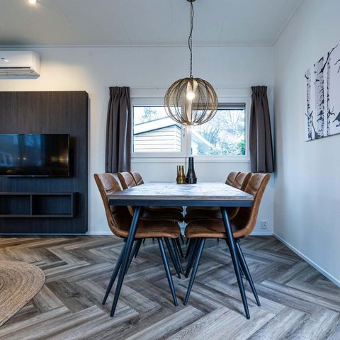 MAISON 6 personnes - Module spécial bien-être (bain à remous)