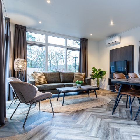 BUNGALOW 6 personnes - Module spécial bien-être (bain à remous)