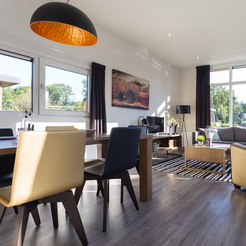 BUNGALOW 5 personnes - Module de bien-être (Spa)