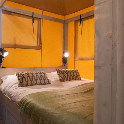 TENTE TOILE ET BOIS 6 personnes