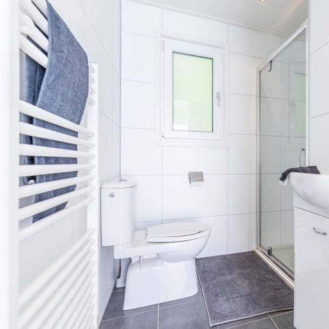 MAISON 5 personnes - Pearl Wellness (bain à remous)