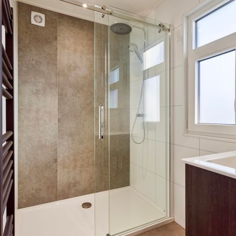 BUNGALOW 4 personnes - Module Special 4 personnes Wellness (Hot tub)