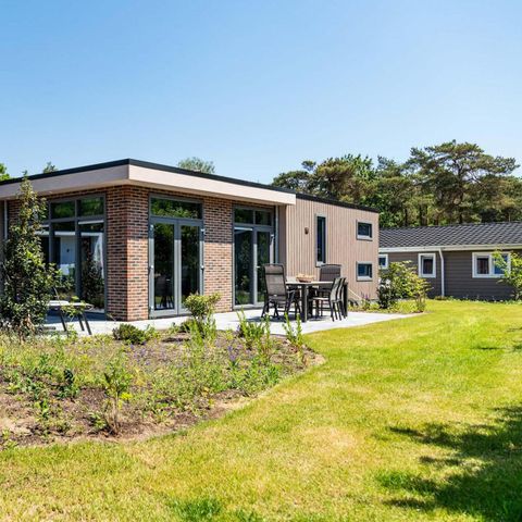 BUNGALOW 6 personnes - Module spécial bien-être (bain à remous)