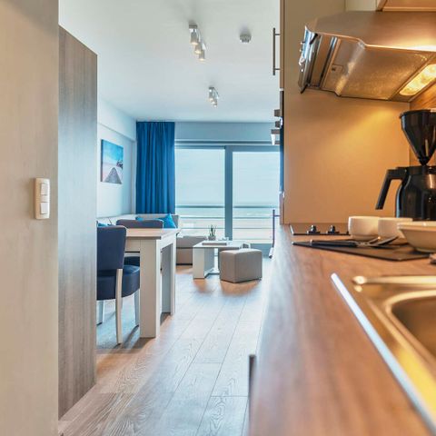 APPARTEMENT 4 personnes - Suite avec vue partielle sur la mer