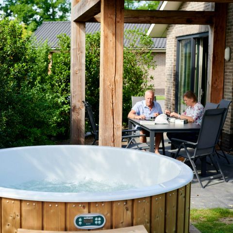 VILLA 6 personnes - Jaccuzzi Birdfield