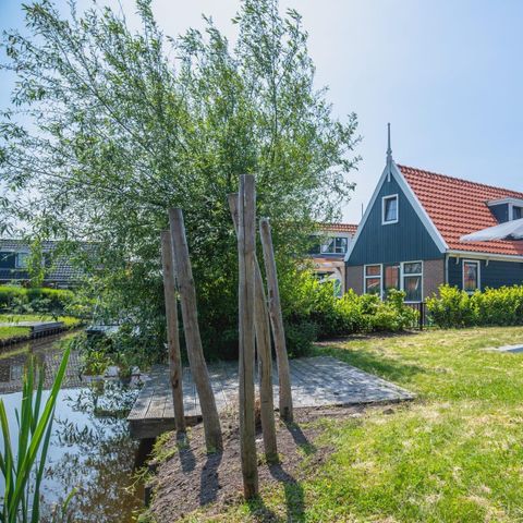 VILLA 8 personnes - Terrain d'eau avec sauna