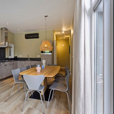 LODGE 10 personnes - avec piscine privée et maison d'hôtes