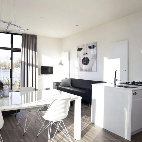 BUNGALOW 4 personnes - Cube Exclusif