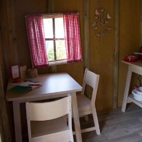 HÉBERGEMENT INSOLITE 2 personnes - Cabane de randonneur Cabane de chasseur