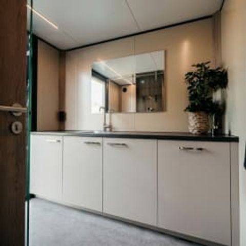 Emplacement - Avec salle de bains privé luxe