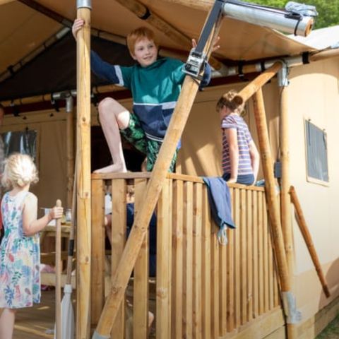 Tente en toile et en bois 5 personnes - Nieuweroord