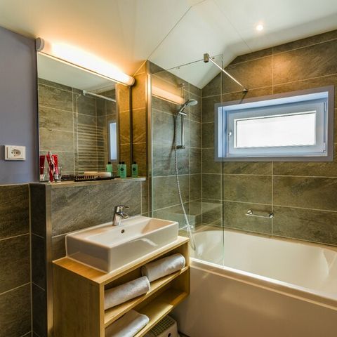 BUNGALOW 6 personnes - Premium AG1413