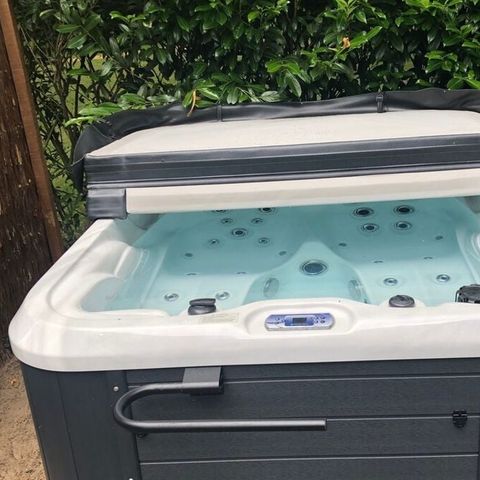 BUNGALOW 5 personnes - Heath Lodge Eco avec bain à remous ou jacuzzi et sauna